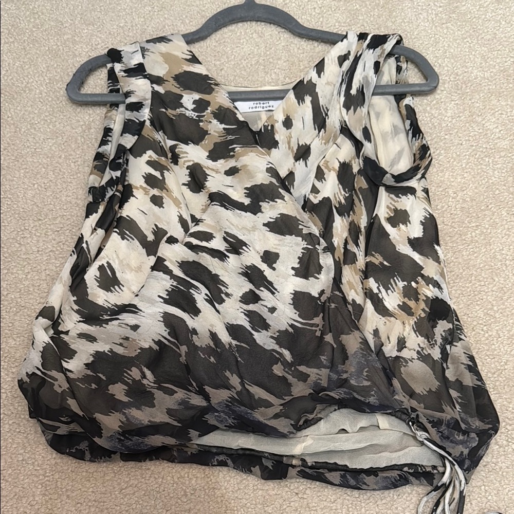 Robert Rodriguez Black and White Asymmetrical Sleeveless Blouse